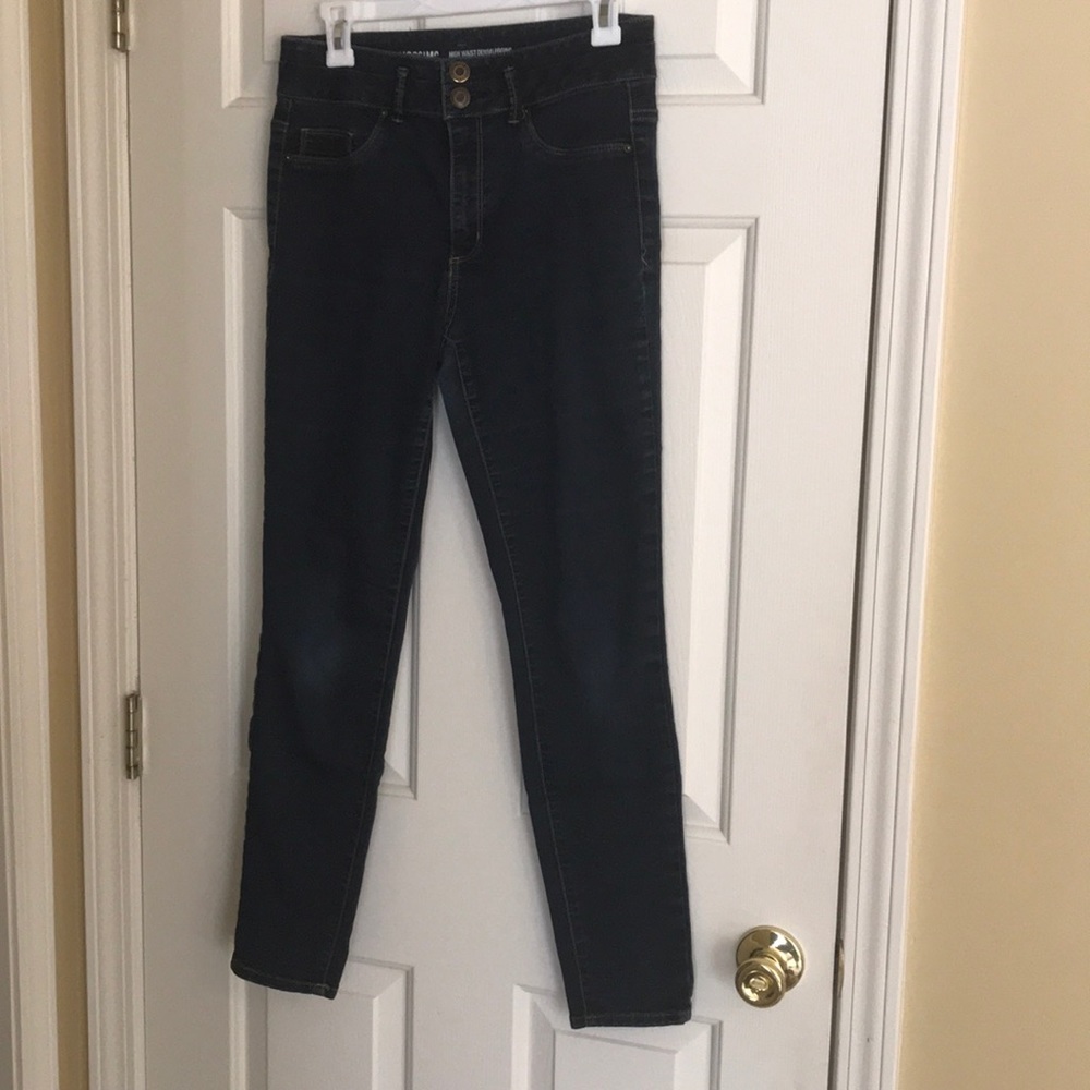 Dark wash high rise jegging